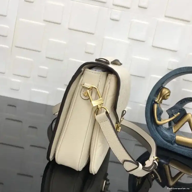Fashionrepsfam ru 19B570353 Bags LV 0802